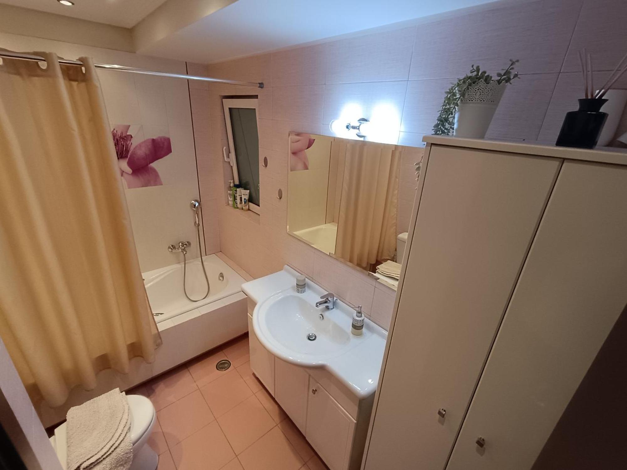 New Elegant Roof Apartment 아카르나이 외부 사진