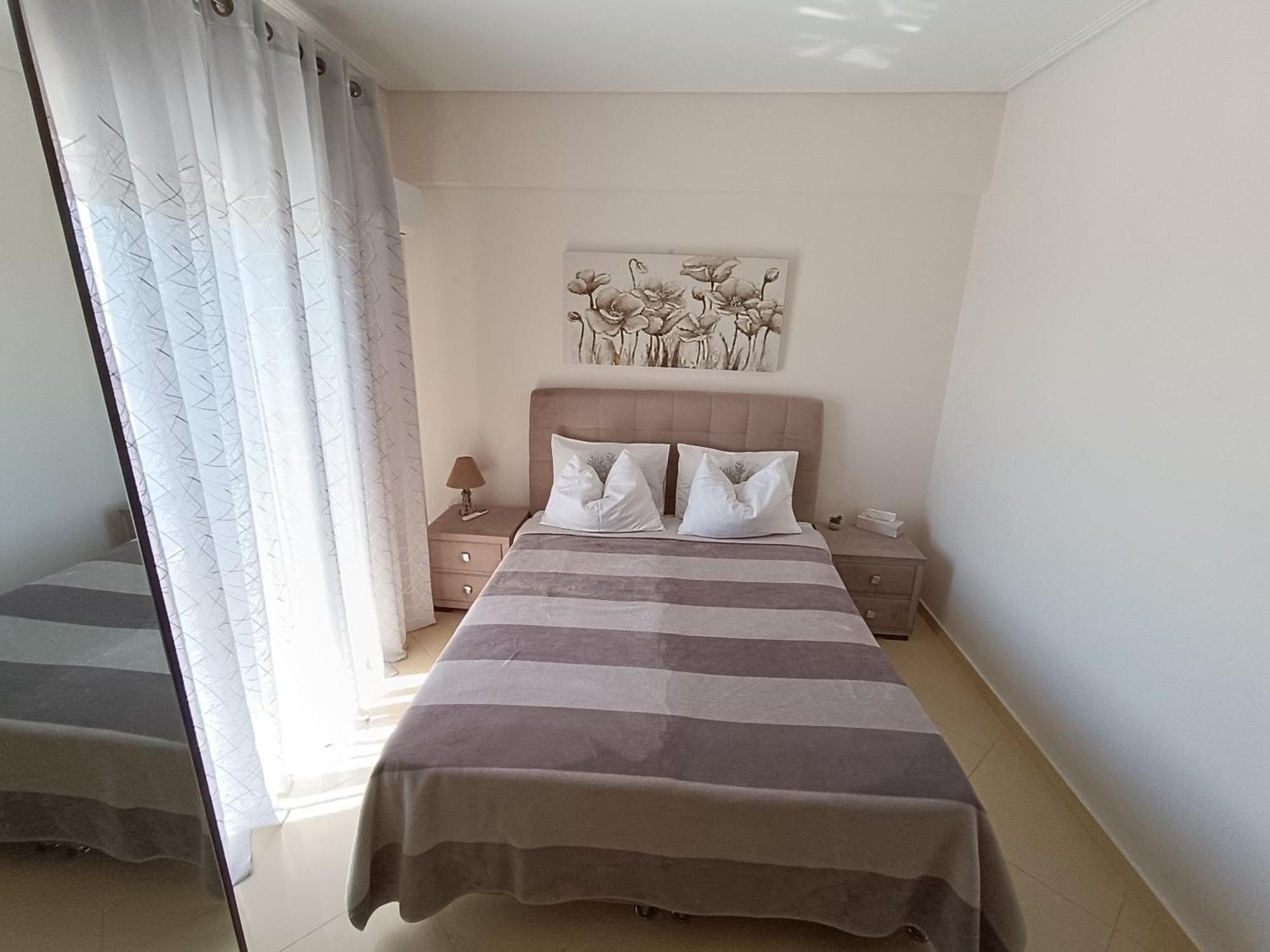 New Elegant Roof Apartment 아카르나이 외부 사진